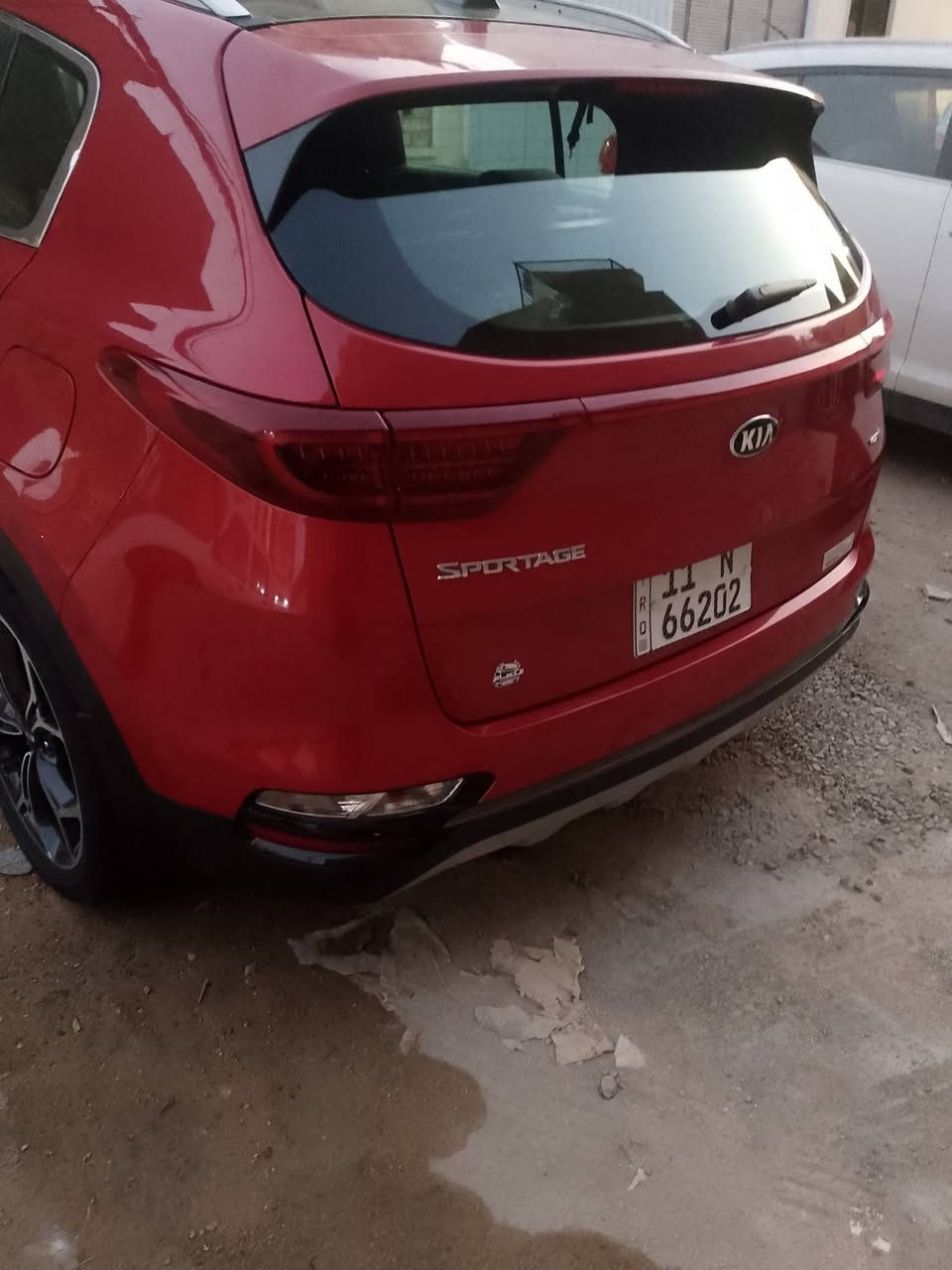 سلام عليكم سبورتج جي تي لاين بغداد باسمي رقم دولي خليجي ضمان الدولية ماشية50 الف واشوية كم قابلة للزيادة مكفولة من صبغ فقط بارد اربع أصابع بالجنطة ورصعات قليلة جهة اليسار مكفول محرك كير صدر تبريد داخل جلد بانوراما حساسات بصمة تشغيل عن بعد صندوق كهرباء رادارات كراسي كهرباء الأمامية مقاعد جلد فول تحكمات وغيرها من مواصفات ال جي تي المعروفة اريدها 208ورقة وبيها مجال قليل للاتصال *********** موجودة بالكريعات
