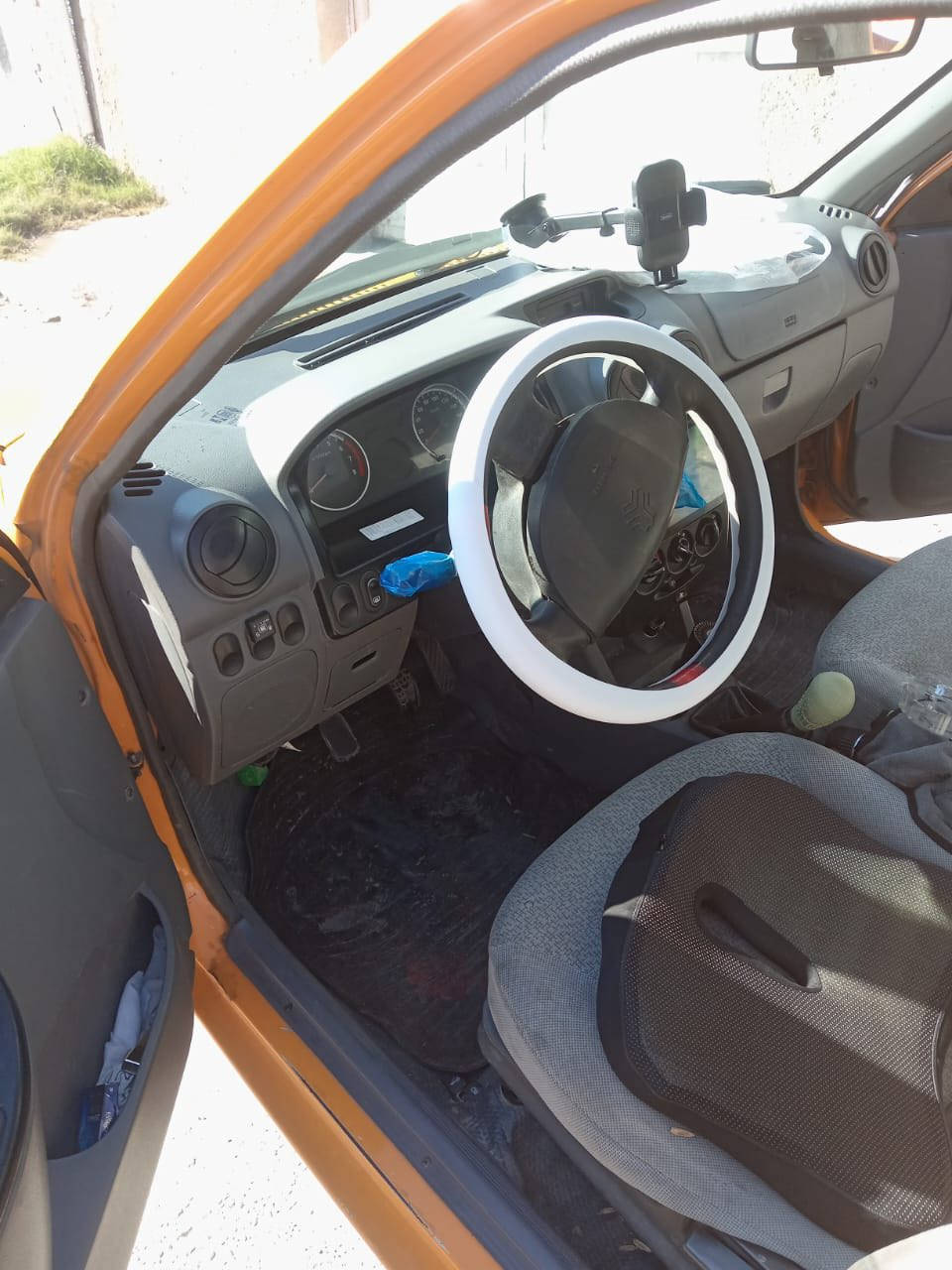 السلام عليكم سايبة موديل18سيارة جديدة صدر جديد تخم تاير تخم ويل شديت سيارة كبل لشارع منضومت غاز تبريد تتفعة خير من الله السعر52بغداد الدورة***********
