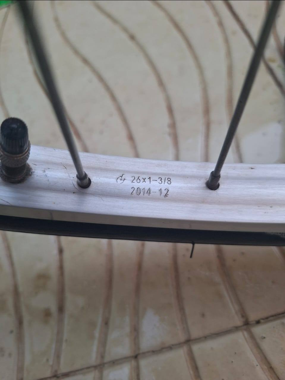 السلام عليكم
بايسكل للبيع موديل 2014 حجم 26 
للمهتم يراسلني واتس 
***********
