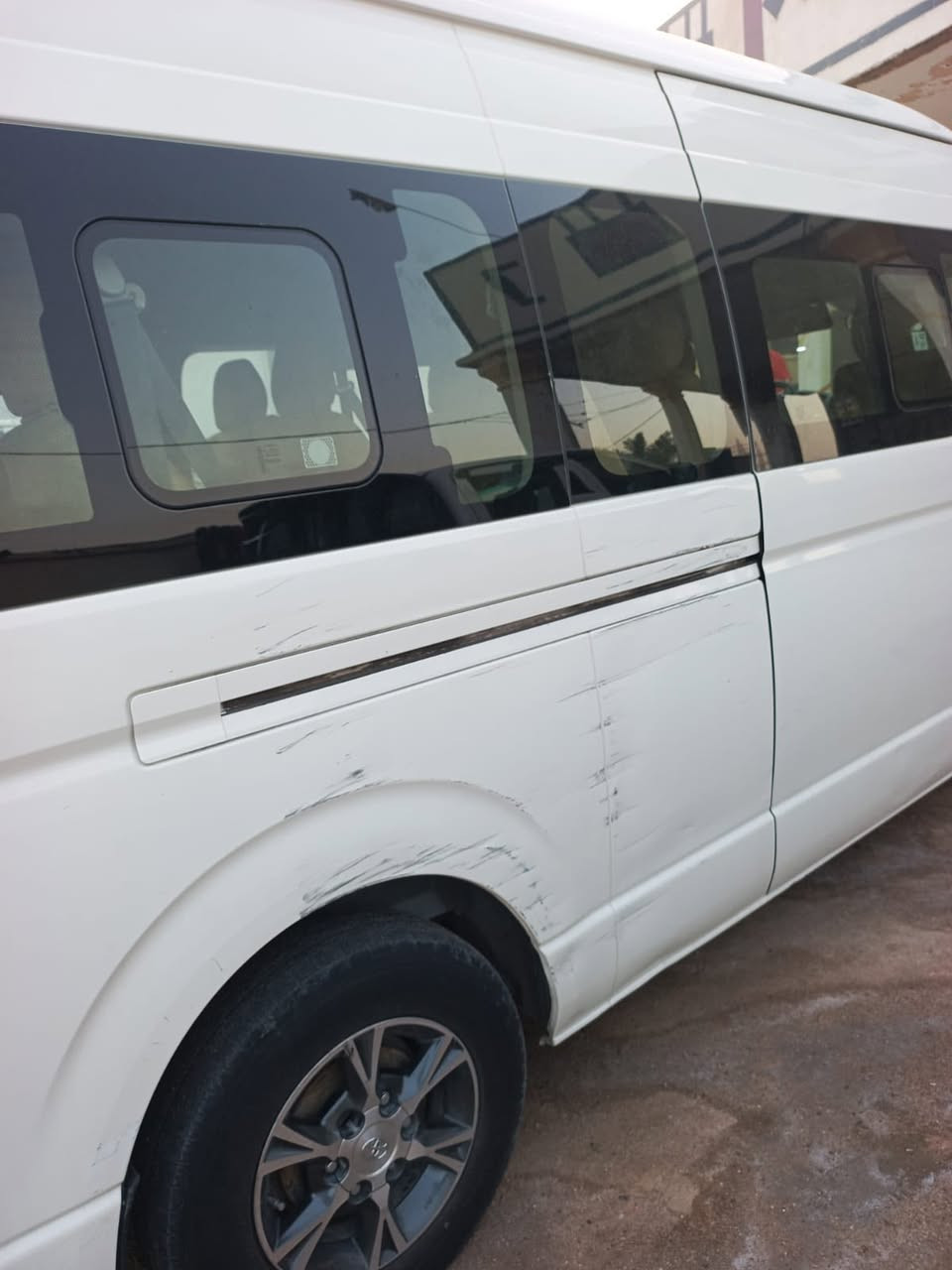 السلام عليكم هايس البيع موديل 2021 البكان السياره كفاله عامه رقم ‭0772 117 0157
