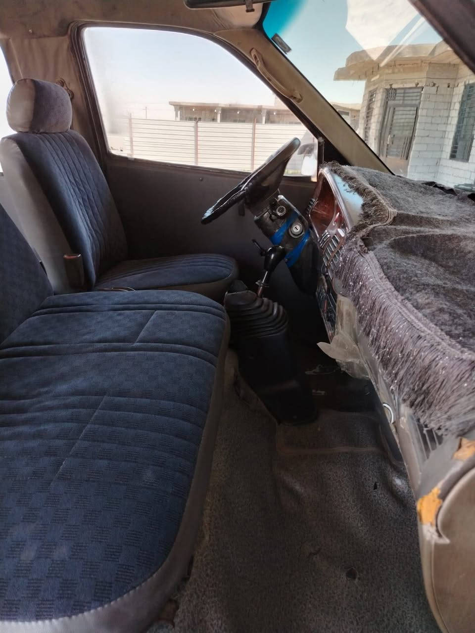 السلام عليكم بريجو موديل 98سياره جاهزه محرك كير حداديه تخم تاير باتري جديد محوله ومصفره هيئه وغرامات سنويته لاحد 31 رقم نجف انكليزي جديد بسمي تحويل مباشر سياره متعوب عليه مناقصه شي السعر 65وبيه مجال حك الجيه العنوان بغداد ***********هاذ رقم صاحب السياره مكلف بل نشر
