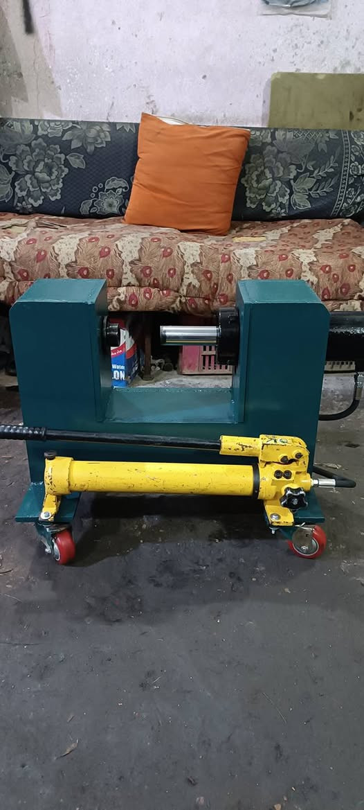 سلام عليكم بريص افقي لفتح صليب التكتك بدون فتح الماشه السعر  6 المكان بغداد قرب  الشعب ***********
