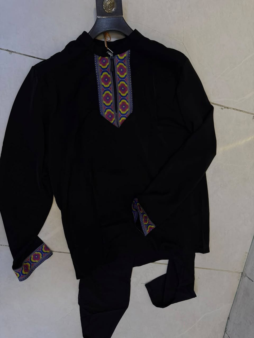يالله السلام عليكم شباب
تم وصول تراك شور
قماش كوبر 
موديلات خير من الله 
السعر 🔥 ✅👀 🔥 🎈👍
قياس M.  2XL


**إذا كنت صاحب هذا الإعلان وتريد حذفه لأي سبب، رجاءا أرسل رسالة إلى الدعم الفني**