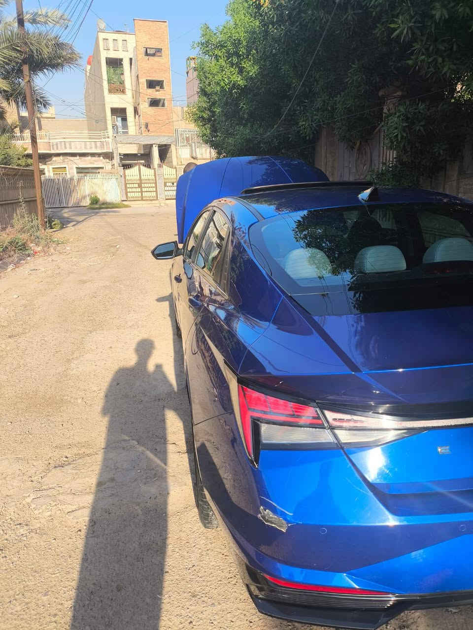 النترا هايبرد 2023
وراد امريكي حدثه بيبان ثنين امامي مبدل وخلفي مصلح نفسه بيه بالعراق جاملغ امامي بارد ونصبغ نفسه 
سيارة فوول مواصفات 
كشن كهرباء 
يعني فتحة سقف
تدفئة كشنات 
رادار 
مثبت سرعة
شاشة كبيرة 
تحديد مسار 
نقطة عمياء 
صندوق ذكي 
خاصية الـ special for driver 
كامرة خلفية دوارة 
3 وضعيات قيادة
تعتيم تلقائي 
حساسات خلفية
فول تحكمات ستيرن 
تبريد مناخي مُنفصل
كشنات جلد 
البيبان جلد وقماش 
وبعد بعد بيها هواي مواصفات
هاي من غير البلوتوث والانترنيت التلقائي

وبعد بيها هواي مواصفات
السيارة هايبرد كفالة بالشاصي والدواخل والمحرك والكير تمشي بالتفويلة الكاملة الـ 42 لتر تمشي 862 كيلومتر
رقم بغداد بـاسمي تحويل ثاني يوم
السعر 142 وبي مجال 
مكان السيارة بغداد
نفق الشرطه 
للستفسار اتصل على رقم
***********
