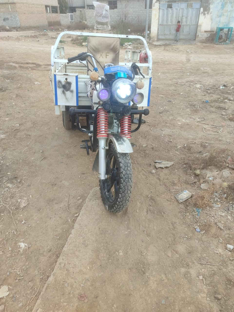 ستوتة موديل 18 مكاني بعقوبه الرحمه السعر 1150 بيهة باج برقبة  ***********
