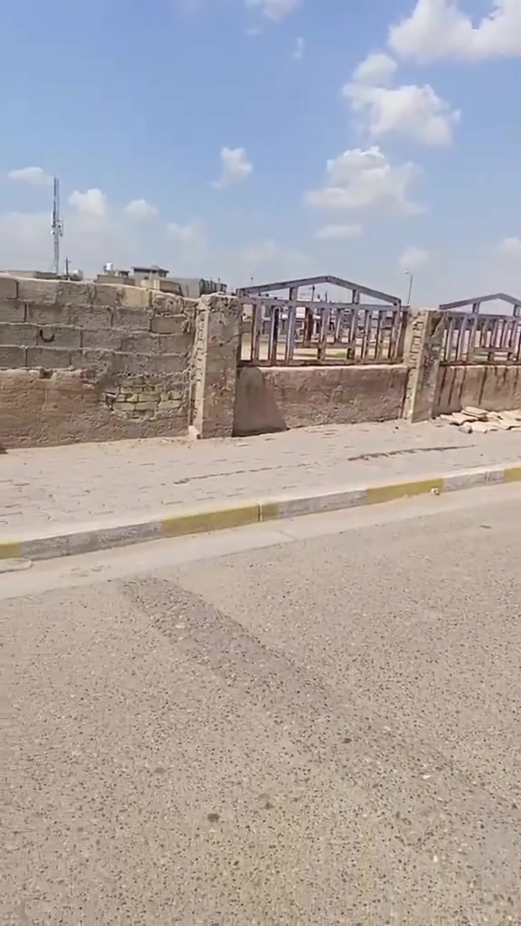 بيت للبيع طابو صرف جسر ديالى قرب مستوصف ساهرون المساحه 75 للاستفسار***********
