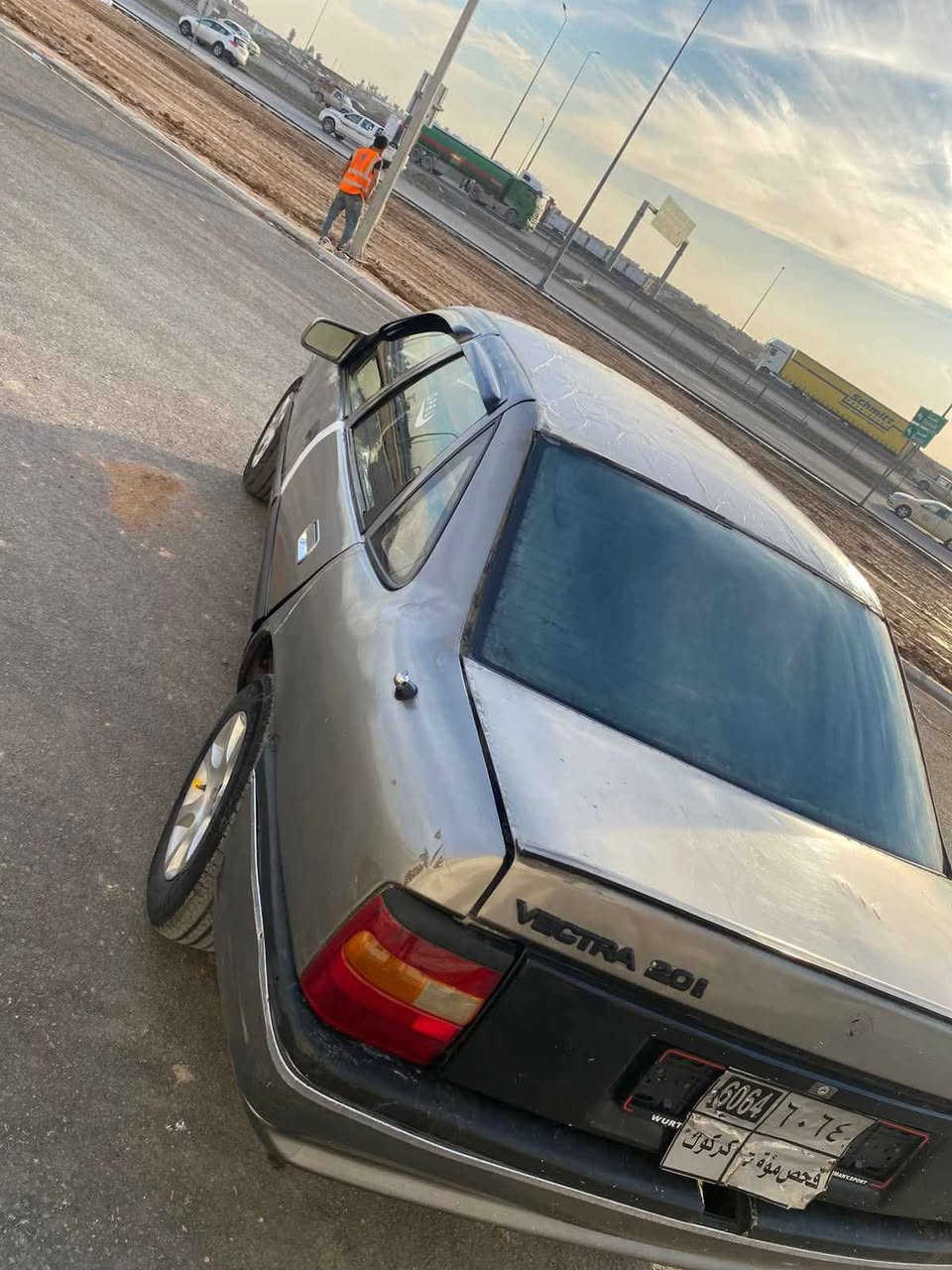 ڤیکترا  مودیل1990 سیارکە غازو بنزینە
گێڕ و مەکینە بەشەرت
ناو و دەرەوەی وەک یەک جوانە
سعر//18وەرەقە تۆزێک مەجال
شوێن// هەولیر
***********واتساپ ڤایبر موجود أربيل, العراق
