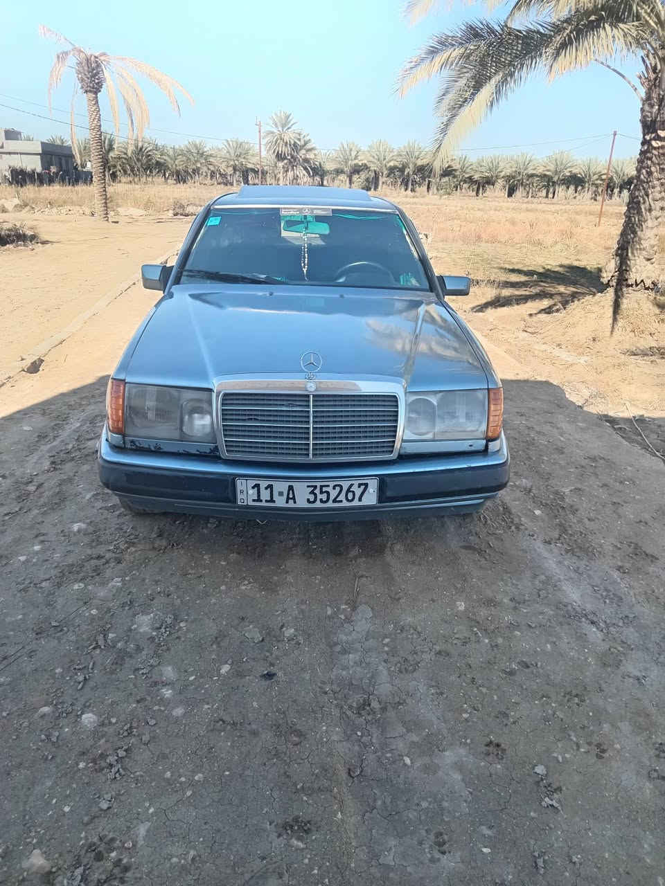 سلام عليكم البيع مارسيدس دوب موديل ٨٧ رقم بغداد انكليزي محرك وكير  بطية   مكفولات سيارية حلوهة سعر ٥٣ بيه مجال  جاهزية بيع مراوس  استفسار عل رقم ***********
