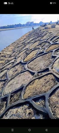 يوجد كادر بناء الحجر تطبيك ارضيات  عمل مسنايات الانهار حجر تغليف البحي...