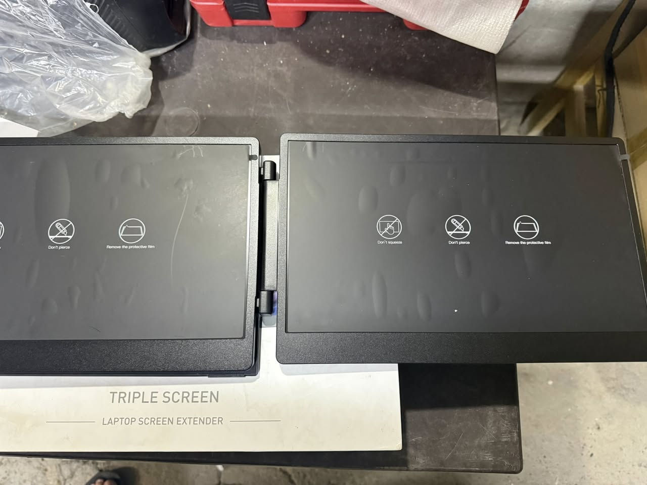 السلام عليكم 
شاشة لابتوب ثلاثية
تضيف شاشتين للابتوب وتصبح عندك 3 شاشات للعمل أو الدراسة. بيه مشكله فقط كسر بالقلابة بس تشتغل الشاشتين تكدر اشغل كل قطعة بصفحة او اثنينهم سوا 
وتكدر تلحمهم بس اني ابيعه ع وضعها
مع العلم جديده لوك مع مخارج تايبسي الحديث

ادفع سعر ياليرضي الله وبالعافية


**إذا كنت صاحب هذا الإعلان وتريد حذفه لأي سبب، رجاءا أرسل رسالة إلى الدعم الفني**