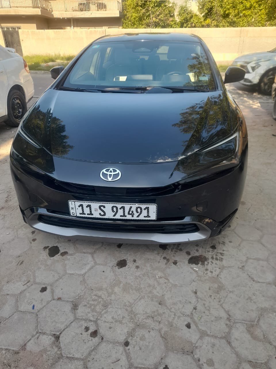  تويوتا بريوس XLE
موديل2024  الشكل الجديد كلياً
 اللون اسود خارجي داخل ابيضّ حليبي السيارة خير من الله 
متصرف عليها ربع 
الضرر فقط تبديل الدعامية  اصليه +صبغ دعاميه. خاليه من صبغ
- المواصفات:-
- سعه المحرك 2000 + محرك هايبرد 
-شحن ذاتي
-كشنات جلد حليبي 
-تدفئة كشنات
-السيارة ماشية ٣٠٠٠ الف
- التفويلة تمشيك البانزين 650  كيلو والهجين 1000
- هندبريك بصمة
-تشغيل عن بعد 
- مانع انزلاق 
-4 حساسات امامية
-4 حساسات خلفية
- تحديد مسار 
- مثبت سرعه
- قياده ذاتيه
- مصابيح زينون
- رادار امامي
-رادار خلفي
-رادارات جوانب
-توقف عند عدم الانتباه امامي + خلفي
-السيارة اربع انضمه سبورت وايكو وكوستوم ونورمال
- شاشه كبيره
-كامره خلفية
