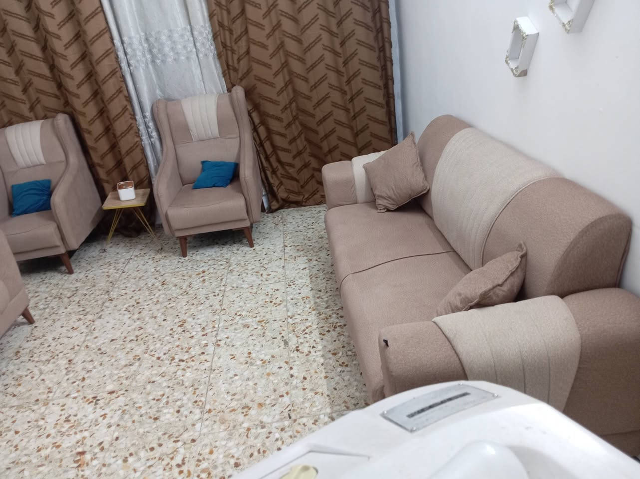 السلام عليكم تخم للبيع بي ضرار كولش بسيط ب٤٥٠ مكان الحسينيه


**إذا كنت صاحب هذا الإعلان وتريد حذفه لأي سبب، رجاءا أرسل رسالة إلى الدعم الفني**