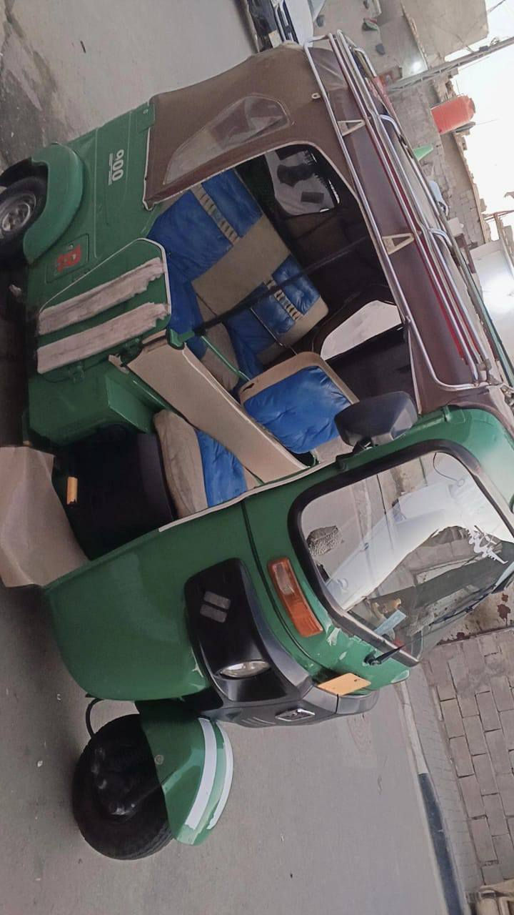 سلام عليكم تكتك اللبيع اوراق سحب مكاني بصره كزيزه المحرك مجفت والبدي مكفول اوراق سحب مكلف بنشر هاذ رقم راعيهه يريده ب4و300.     ***********
