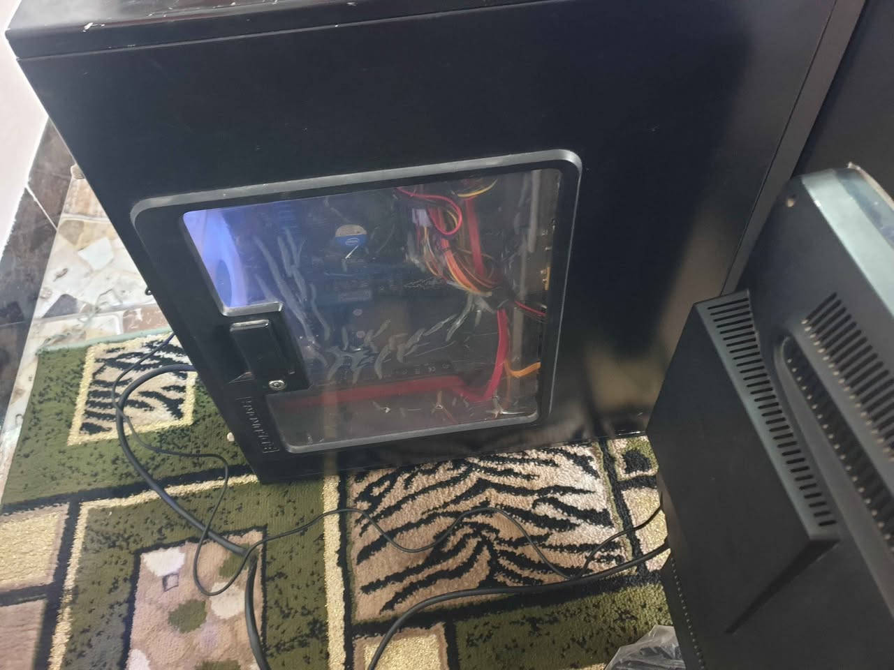 حاسبة مكتبية كبيرة الحجم مع شاشة حجم 24فول اج دي
شغالة كاملة ..كارت شاشة خارجي 
كيبورد وماوس 
السعر185الف 
مكان بغداد/كرادة دهوك, العراق


**إذا كنت صاحب هذا الإعلان وتريد حذفه لأي سبب، رجاءا أرسل رسالة إلى الدعم الفني**