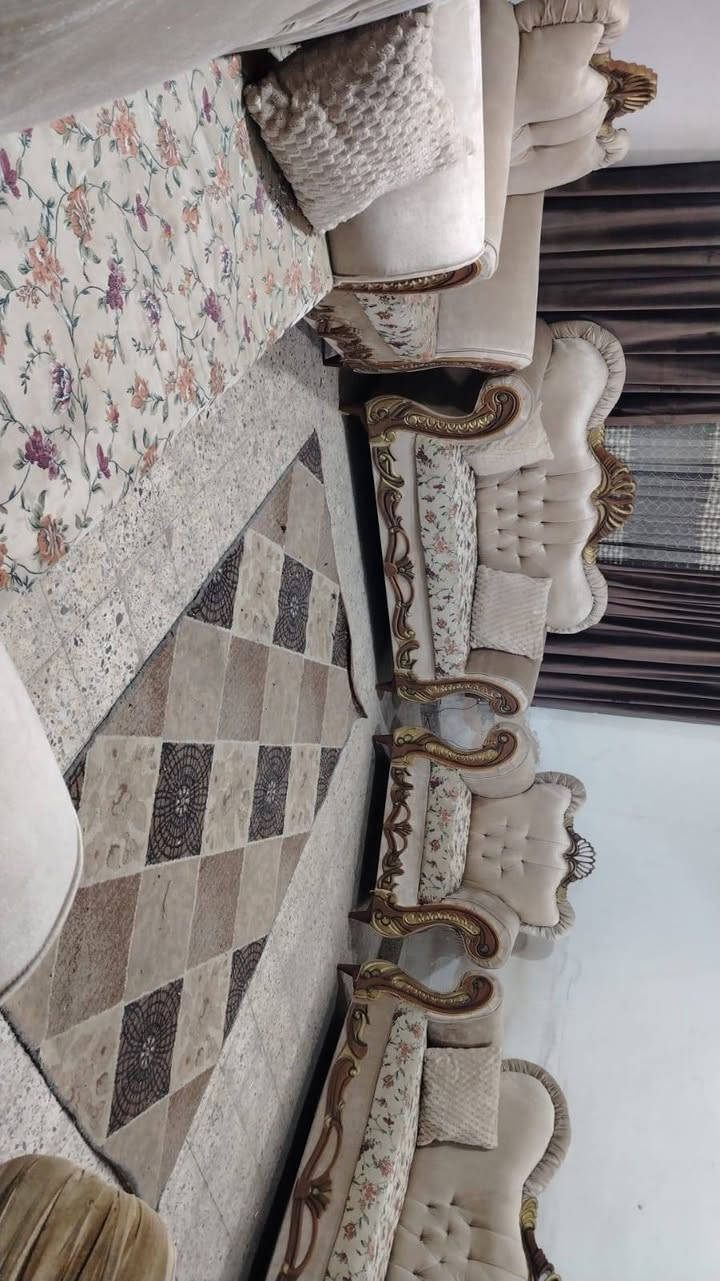 تخم 10 مقعد💺 اخو جديد أي ضرر مابي نضافه فووول سعر ,,325,,بي مجال مكان لبياع *********** يوجد واتساب
