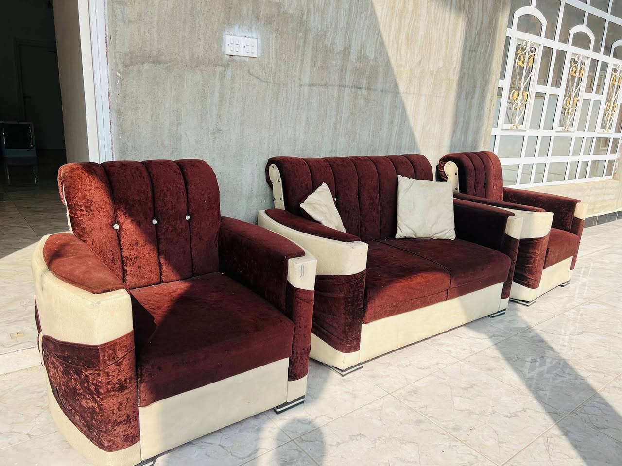 تخم نضيف  ١٠مقاعد ١٧٥وبي مجال


**إذا كنت صاحب هذا الإعلان وتريد حذفه لأي سبب، رجاءا أرسل رسالة إلى الدعم الفني**