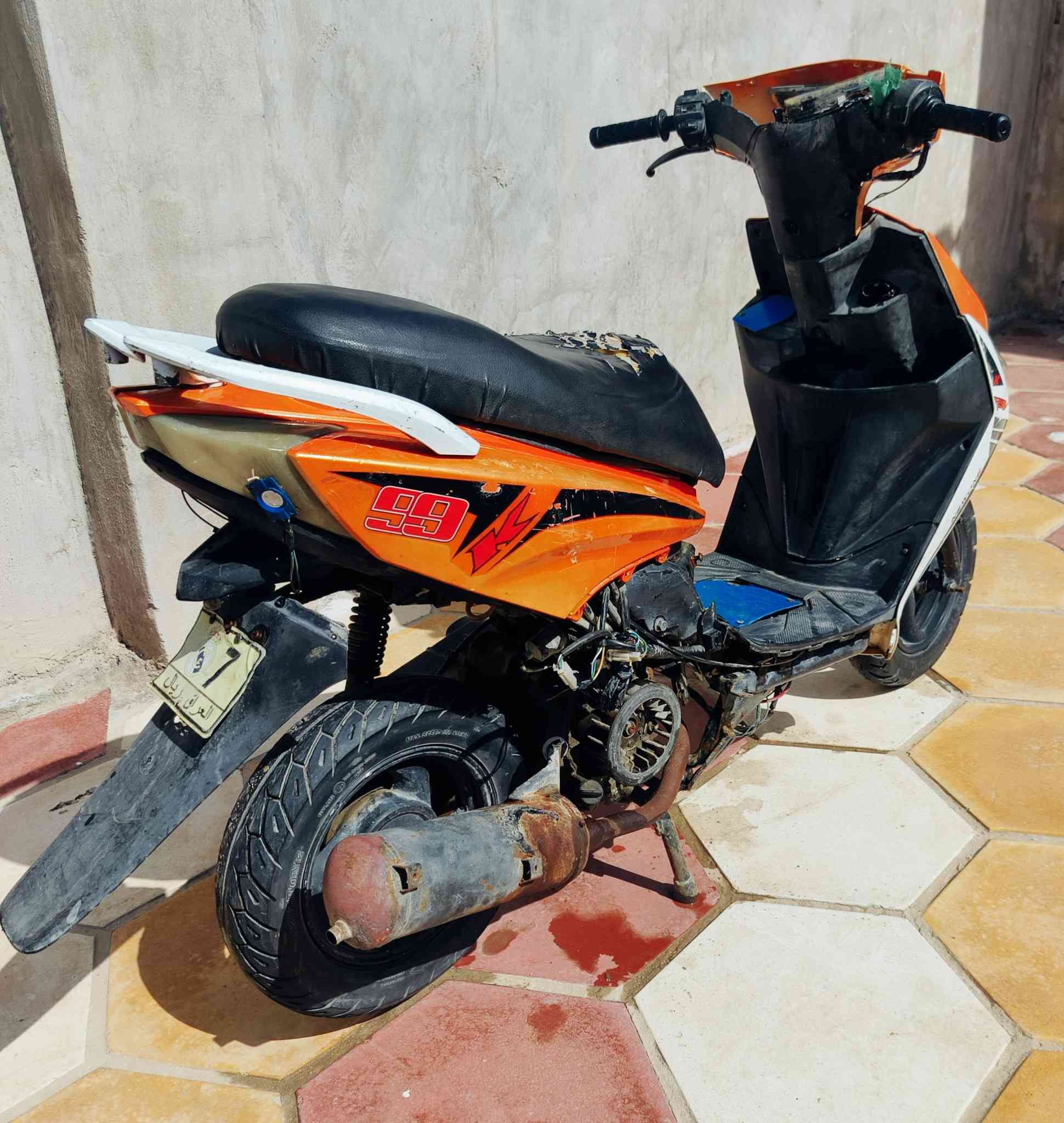 سلام عليكم دراجه لبيع سعر 150 وبيه مجال والعنده 4 كير مراوس كلك عادي العنوان عباسيه ***********
