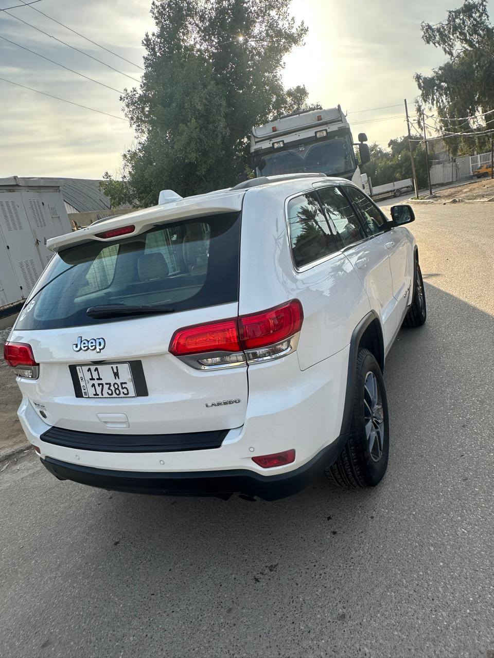 جيب لاريدو 2019خليجيه مكفوله من الحاده بيه ملاحتين بسيطات فول عد الفور ويل ماشيه66لف سبير منازل السياره جديده بمعنده الكلمه 248ورقه وبيه مجال بسيط حك الجيه بغداد الأمين الثانيه***********
