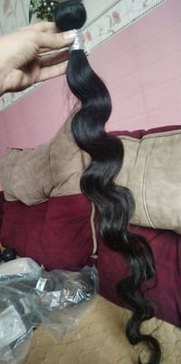 شعر طبيعي • توصيل مجاني • طول متر تقريباً