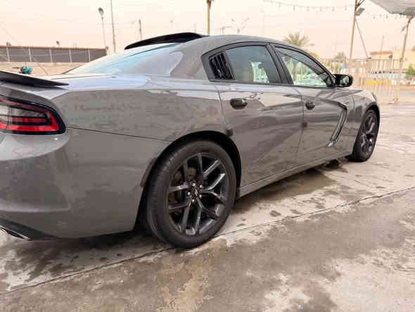 سلام عليكم 
دوج جارجر 2019بلاك توب وارد امريكي رقم بغداد 
الدولي باسمي ماشية 70 استخدام شخصي 
حادثها نصف باب الصدر صبغ فقط بدون دواخل بدون ايرباك تعتبر كلين 
مكينة كير كبس شركة صدر جديد امامي خلفي 
السعر 235 $ 
للاتصال *********** بغداد
