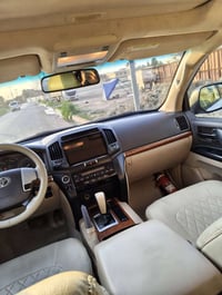 Landcruiser Gxr V.8 4.5 270 km 2013 سێ جی تاعدیلە دۆسەی بستەک سبوغە  م...
