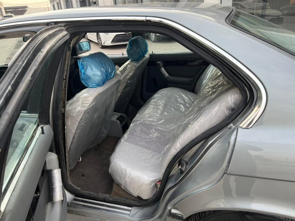 السياره للبيع محرك كير دواخل كلو جديدتخم تاير جديد طالب عليها ٥٥وبيها مجال بسيط***********
