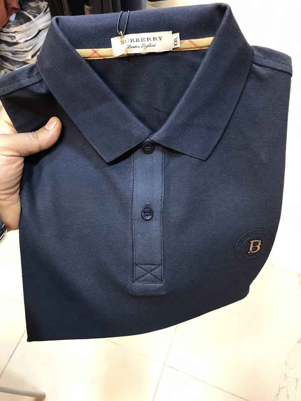 تيشيرت ماركة بربري اصلي 🇹🇷
💕سوي متابعة للصفحة 👍اذا مهتم بالملابس  💕

للاستفسار او الطلب مراسلة الصفحة او الرقم ***********
