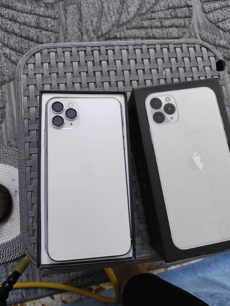 11برو ماكس للبيع مكفول ما داخل مصلح ولا مبدل بي شي سعر425 مكاني بغداد ***********
