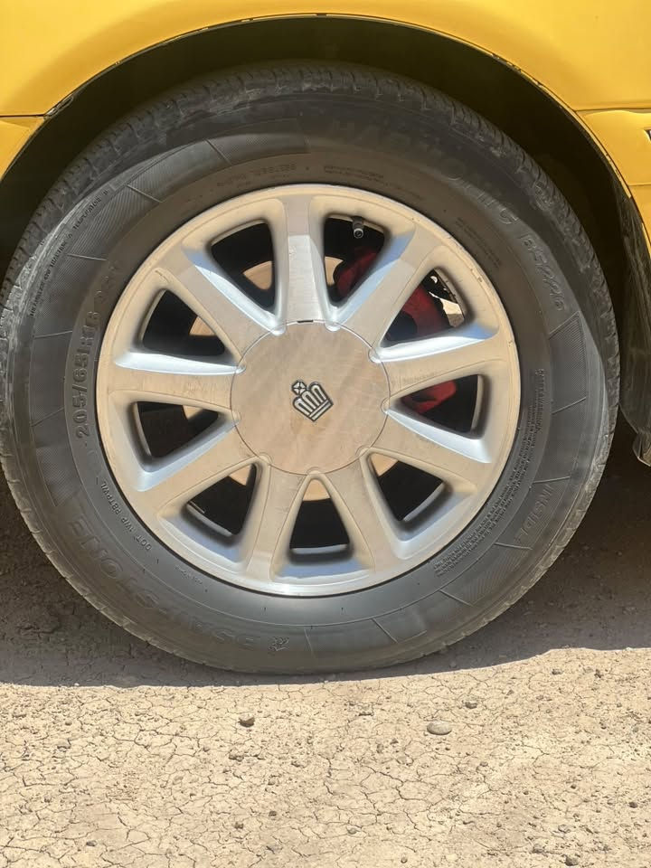 ويل نجمه هوه وتايراته البيع وكباته تايرات نص عمر  مكاني ناصريه سعر  350 تصل عله رقم ***********
