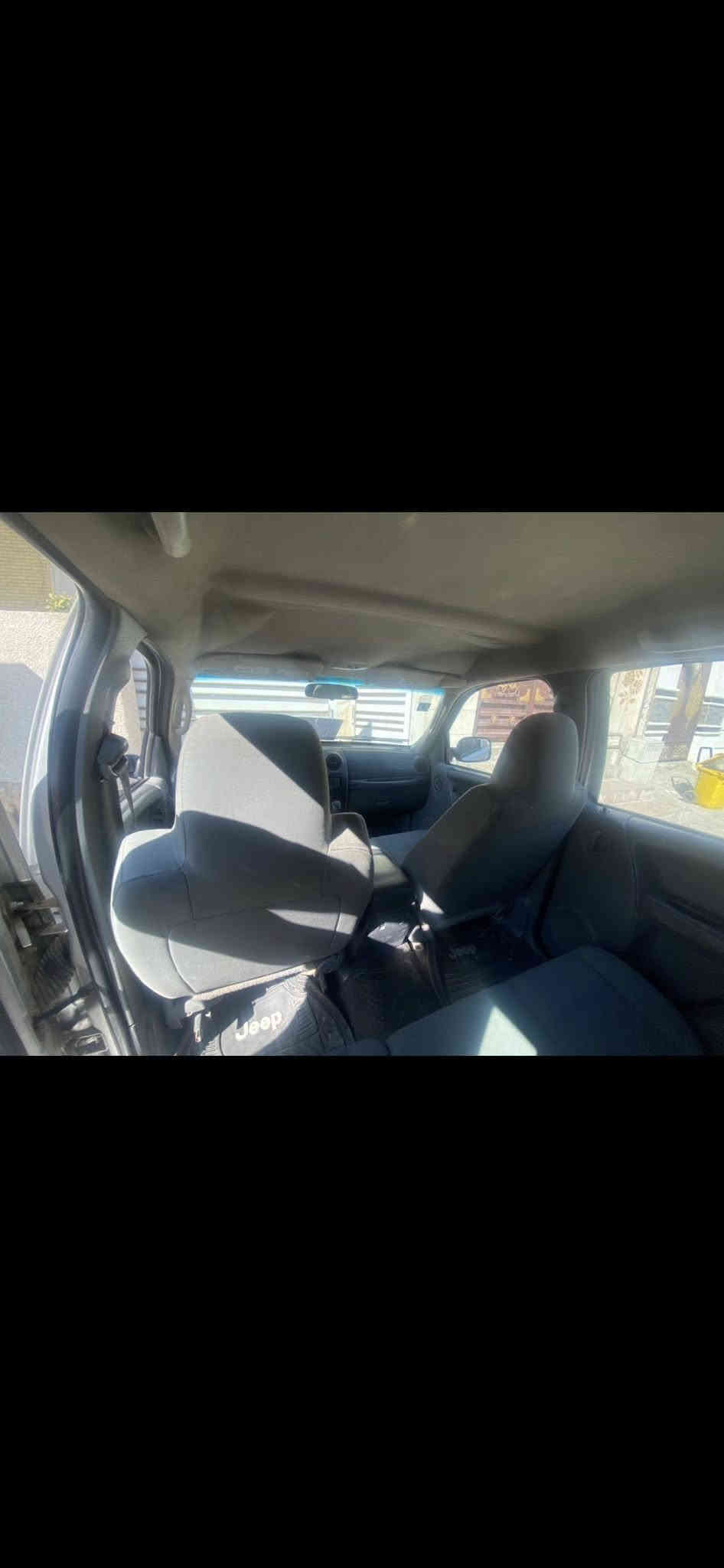 جيب لبرتي 2007مكينه 3700
كير مكينه تبريد كفاله 
السياره بدون حادث ولا صبغ 
كامله مابيه نقص رقم بغداد تحويل ثاني يوم
السعر 70وبيه مجال بسيط
عنوان بغداد شارع فلسطين
***********
***********
