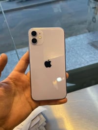 ايفون ١١ عادي للبيع فقط شرط ممفتوح ولا يعبر هوه بطاريه ٨٢ اصليه شرط ذا...