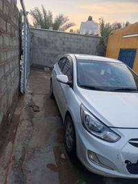 هونداي اكسنت موديل 13مصبوغة عام اثر صقوط سقيفة سعره85وبيه مجال مكاني ب...