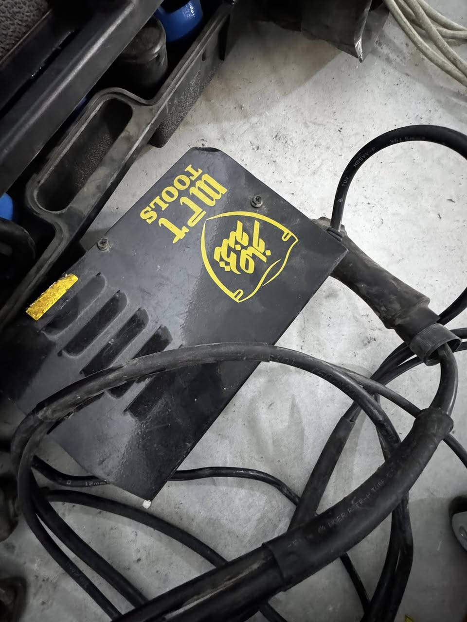 سلام عليكم
عندنا هاي غراد. P.D.R
مستعمل بس كلاش نضيف  و جديد 
تاخم كامل شيشات PDR  
اي واحد اريد خابرني بل واتس اب ...7517331434


**إذا كنت صاحب هذا الإعلان وتريد حذفه لأي سبب، رجاءا أرسل رسالة إلى الدعم الفني**