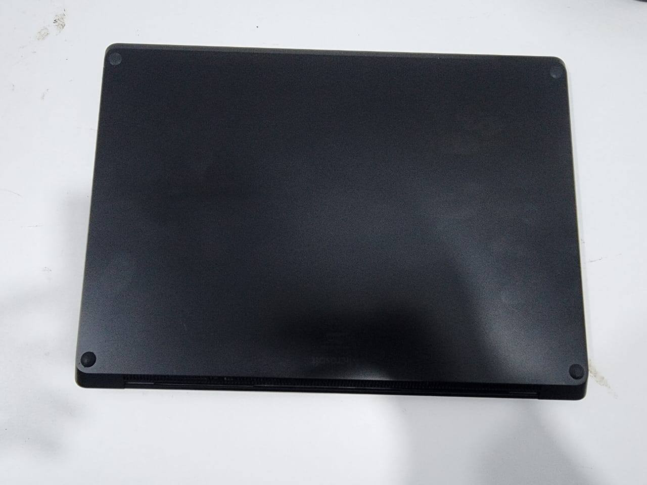 🇺🇸 وارد الولايات المتحدة الأمريكية – نسخة أصلية 

✅️ Microsoft Surface Laptop 4
جهاز أنيق وخفيف بتصميم فاخر، مناسب للأعمال المكتبية والدراسة والتصفح والبرمجة والاستخدام اليومي.

✔️ المعالج: AMD Ryzen 7 Microsoft Surface Edition
✔️ الرام: 16GB LPDDR4X بسرعة 4266MT/s
✔️ التخزين: 512GB SSD NVMe
✔️ كارت الشاشة: AMD Radeon Graphics مدمج
✔️ الشاشة: 13.5 إنج Touch Screen
✔️ دقة الشاشة:  2.5K+ PixelSense Display
✔️ نظام التشغيل: Windows 11 Pro 64-bit
✔️ يدعم اللمس حتى 10 نقاط (10-Point Multi-Touch)

✨ مميزات الجهاز:
✔️ هيكل فاخر وخفيف الوزن
✔️ شاشة عالية الدقة بنسبة عرض 3:2
✔️ بطارية ممتازة للاستخدام اليومي
✔️ مناسب للدراسة والأعمال المكتبية والبرمجة والأمن السيبراني والتصاميم الخفيفة والمتوسطة .

✅️ نسبة النظافة ممتازه جدا 
✅️ بسعر : 650.000 الف دينار عراقي
 (شامل توصيل مجانا) 
✅️ ضمان النموذج اسبوعين حقيقي ..


**إذا كنت صاحب هذا الإعلان وتريد حذفه لأي سبب، رجاءا أرسل رسالة إلى الدعم الفني**