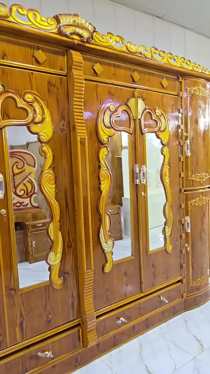 #المنشور_مؤقت🥰

غرفه مستخدمه نظيفه

السعر 800 الف

غرفة مستخدمة 6 ابواب طابقين ملحق 

الوجه صاج والقاعده بلوك صاج 

قصر الأميرات للاثاث العراقي 

العنوان/// بغداد المعامل الحسينيه مقابل مدارس الكاظمين الأهلية

***********
***********
***********

يوجد خدمة توصيل الى جميع المحافظات🚚
