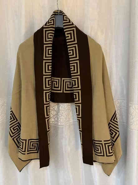 بنات جدا اعتذر...  الوجبه الأولى خلصت معضمها فما ثبتت بعد حجوزات بين ما اصور الوجبه الثانيه
.
لمحبات الالوان الشتائي _البيج والجوزي وفرتلكم هالتشكيله الرائعه من سكارفات الكتف التركيه 
((الاصلي ابو طبقتين)) 
.
الابعاد 60*170
.
السعر 12.000
.
بنات الي متكَدر تراسلني عالماسنجر
#للحجز مراسلتنا واتساب ***********
