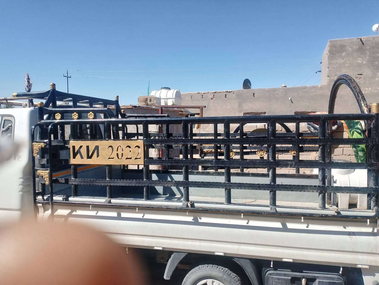 محجر كيه تسكام لبيع العنوان الدوانيه طريق الدغاره السعر ٣٥٠ وبيه مجال قليل شراي يتصل ***********
