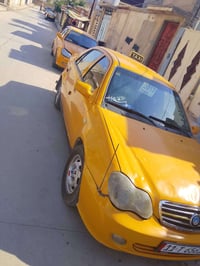 سلام وعليكم سياره سيكي موديل 12 رقم بغداد انكليزي كربون بيها محرك كير ...