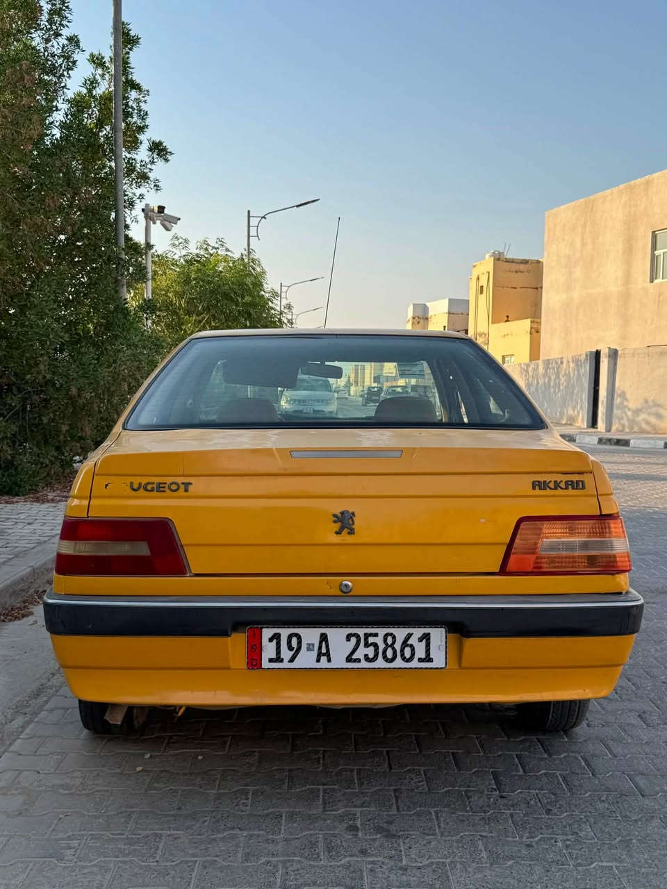 السلام عليكم 
بيجو اكد ٢٠١٦ رقم انكليزي كربلاء سنوية لنهاية ٢٨ 
المحرك بي خيط بخار وكير وكهربائيات وتخم تاير وحدادية كله جديد 
بيها صبغ نص الباب الوره وشويه من الجاملغ 
عليها غرامة مرورية ٥٠٠ الف و١٢ الف هيئة ينزلن من سعرها 
السعر ٢٩ وبيها مجال ومكاني النجف وشرط المداور
***********
