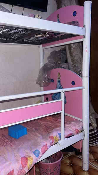 السلام عليكم جرباية طابقين للبيع سعرهه 150 وبيهه مجال عنوان بغداد العبيدي هاتف ***********
