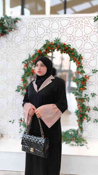 البساطة إذا اجتمعت مع الذوق... تصير فخامة✨
احجزي عبايتج قبل ما تنفذ

يوجد توصيل لجميع المحافظات
رقم الوتساب ***********
https://www.facebook.com/share/16JQQGa7Y9/
