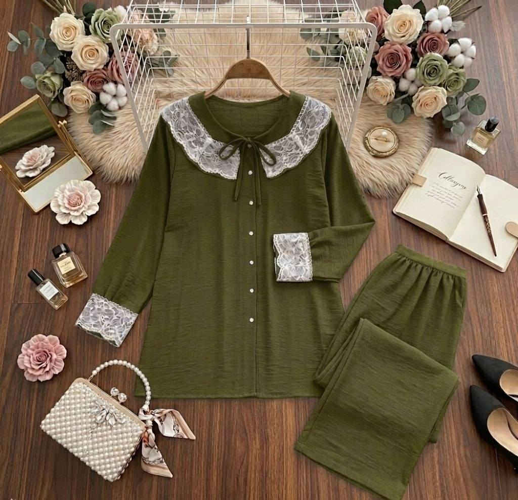 طقم  نسائي  صيفي
القياس: 48..50..52..54..56
               
الخامة:  للن  ناعم صيفي  

السيريه: 5 قطع من لون واحد، يمكن التشكيل.
الألوان: 7 ألوان 

 سعر الدرزن: (156) ألف

 التوصيل: (5) آلاف


**إذا كنت صاحب هذا الإعلان وتريد حذفه لأي سبب، رجاءا أرسل رسالة إلى الدعم الفني**