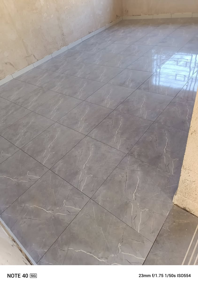 ااسلام عليكم كادر عمل سيراميك متفرغ حاليا عمل جميع انواع السيراميك  مرمر ارضي جداري لوح عمل ماده وخبط للتواصل 

***********
