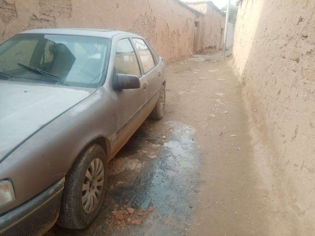 السلام عليكم..
اعادة النشر بسبب الوعود الكاذبه
فكترا جنطه
حجم عشرين
كير ومحرك شرط
كابون بانزين موجود
سنويه عظم لي 2029
شرط التحويل او الوكاله.. 
اذا شراي اتصل واذا وعود كاذبه(مع احترامي للطيبين) لا تتصل ولا ادوخنه.. 
***********
