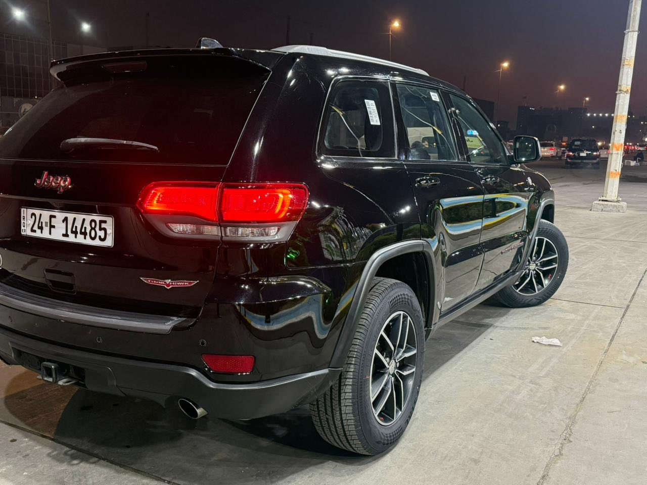 سلام عليكم
جيب كراند 
شيروكي 
ترايل هوك 
 - موديل 2017 
6 سلندر 3600 
ماشيه 85 مايل 
رقم دهوك الجديد بسمي  
فوول للأخر اعلى مواصفات 
‏4x4 فور ويل 
1- جگات
2- بانوراما
3- رادار امامي + جانبي + خلفي
4- اوتو بارك ( نظام اصطفاف ذاتي ) 
5- اوتو بريك ( مانع تصادم امامي + خلفي )   
6- قياده ذاتيه 
7- تحديد مسار 
8- نقطه عمياء
9- دخول ذكي
10- هيترات بالمري والجامه الخلفيه
11- مري قلاب + مرايا متحسسه للضوء 
12- حساسات امامي + خلفي 
13- ماوس اربع وضعيات
14- نظام ( start/stop - ايكو - سبورت ) 
15- كشنات جلد ومخمل 
16- كشنات كهرباء 
17- كشنات تدفئه + تبريد 
18- كشنات خزن 3 وضعيات
19- كشنات ترحيب 
20- ستيرن تدفئه
21- ستيرن كهرباء 
22- تحكم ستيرن جهتين  
23- شفتات ستيرن 
24- جنطه كهرباء
25- تشغيل عن بعد 
26- سستم صوت alpain
وبعد بيها هواي شغلات كلشي ببالك موجود حتى الويل مختوم 
مبدل عدسات زنون عالي ناصي  شغل فول 
بالمنشور  كلين بدون حادث 
بيها الباب الوره سايق بارد 
جنطه يم رقم شويه بارد 
السعر 229 ورقه 
بيها مجال بسيط 
بغداد بسمايه 
***********
