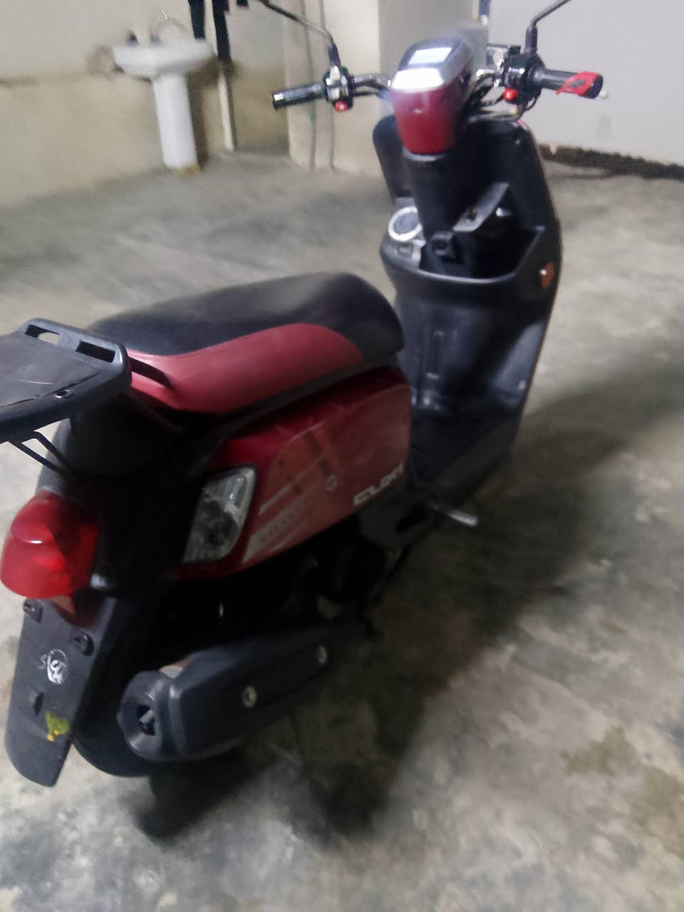 السلام عليكم دراجه ماكس بوليس مصطره الدراجه حلوه ونضيفه كله شغاله مكينه حلو الدراجه ما عيزه برغي جيب مصلح وتعال سعر (850) وبيه مجال  لأستفسار (***********) العنوان سامراء
