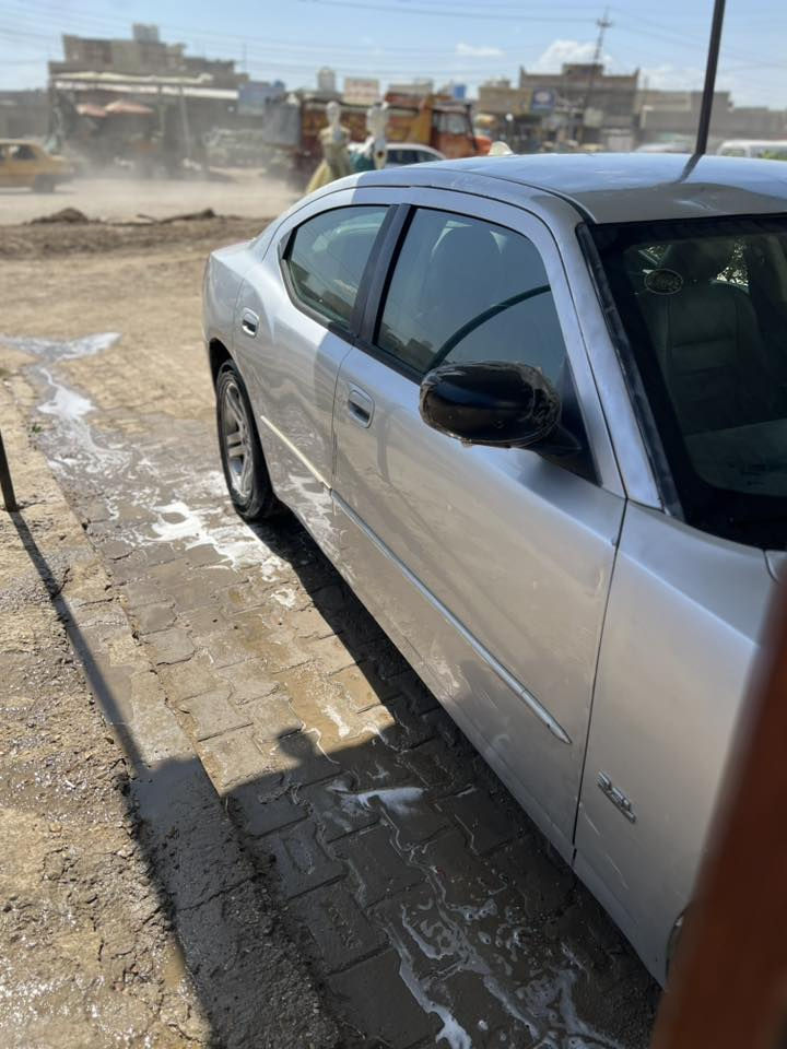 مكانها بغداد  فقط بيع جارجر 2010 سياره جاهزه الأخير بس تبريد ماعرف شبي مكينه 5700 هيمي بلايلون كير كفاله مكينه وكير كفاله تحكمات استيرن كشنات تدفه تحكمات كشنات ارقام اربيل سنويه 2024 منتهيه تخم تاير صدر امامي خلفي بلايلون شاشا جبيره كصه جنطه السعر 37 وبيها مجال شي قليل الستفسار ***********
