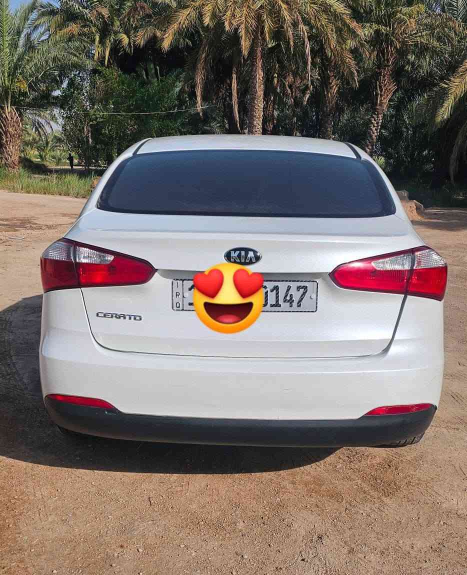 سلام عليكم
 سيراتو موديل 2016 رقم بغداد تحويل مباشر
ماشيه 113 الف  .محرك 1600
#كفاله_عامه 
 السيارة جاهزة ما تصرف عليهة ربع دينار شرط كير مكينة حدادية تبريد ثلج تخم تاير كلة علة وضغ الشركة  استخدام شخصي 
#والسونار_مرفق_بالمنشور 
السعر 128 وبيه مجال قليل جدا 
مكاني ديوانيه الحمزه 
*********** رقمي
