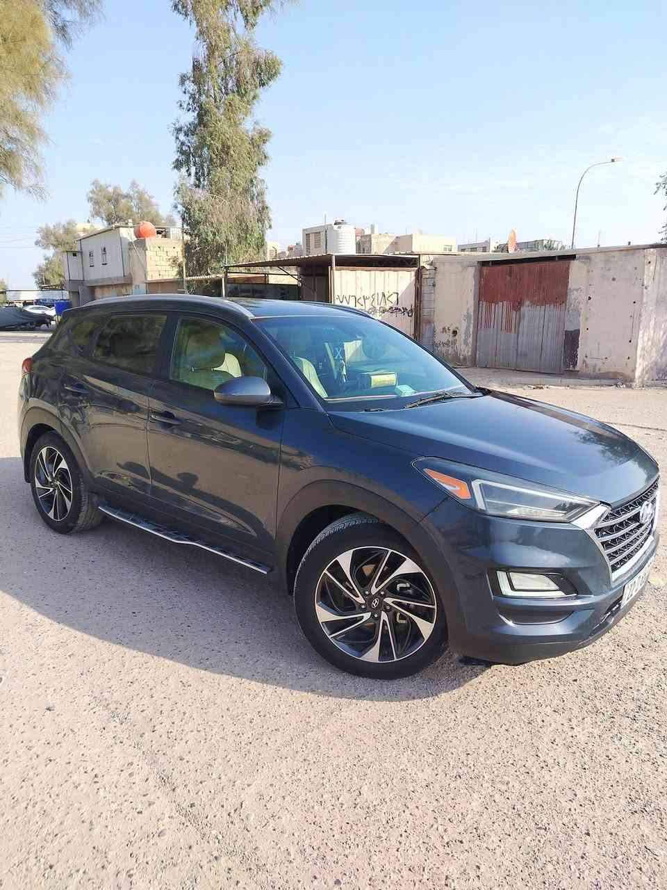 السلام عليكم توسان موديل ٢٠١٩ وارد أمريكي ضربتهه خفيفيه بس بنيد فول مواصفات محرك ٢٤٠٠ سياره جهازه بس بنيد قطعه واحده السعر 160$ *********** المكان المحمودية
