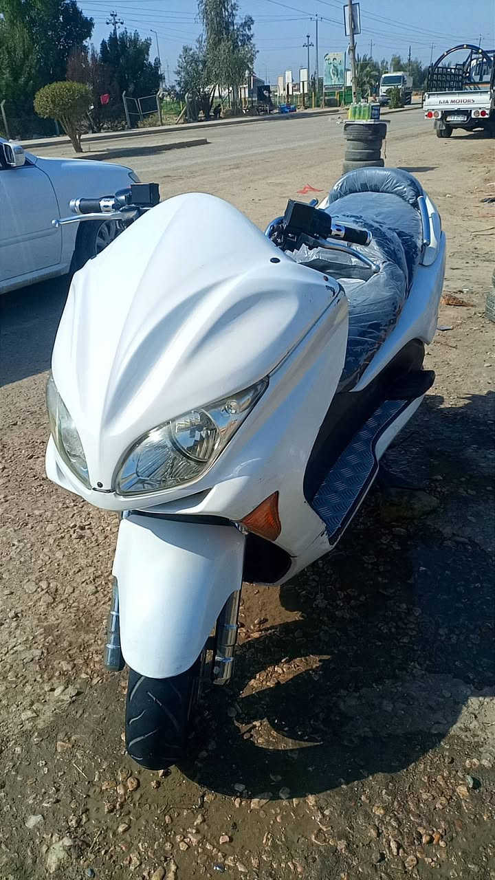 سلام عليكم فورزه صفر ٨ دراجه نظيفه وخير من الله مستعجل عل بيعته سعر مليون وبيه مجال قليل رقم تليفون ***********
